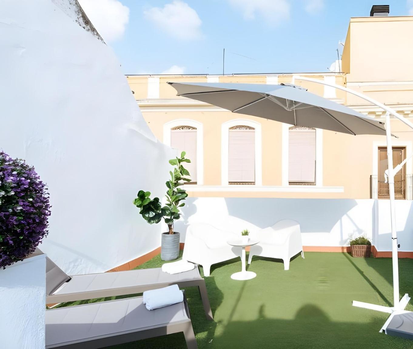 Eva Recommends Lineros Apartment