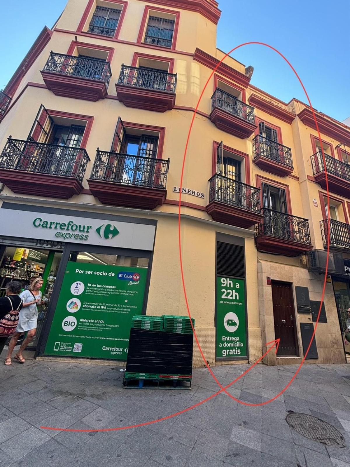 Eva Recommends Lineros Seville
