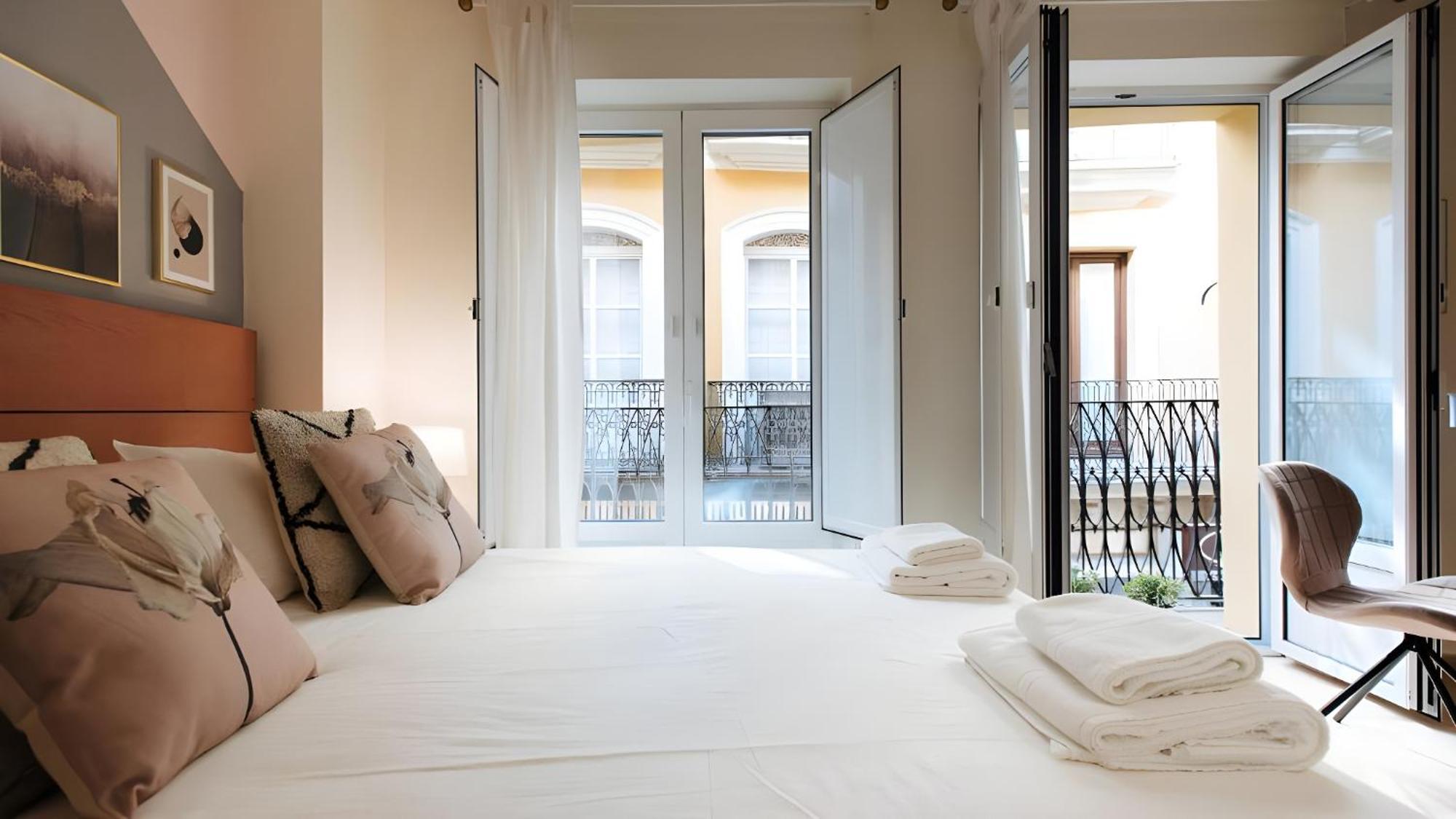 Eva Recommends Lineros Apartment